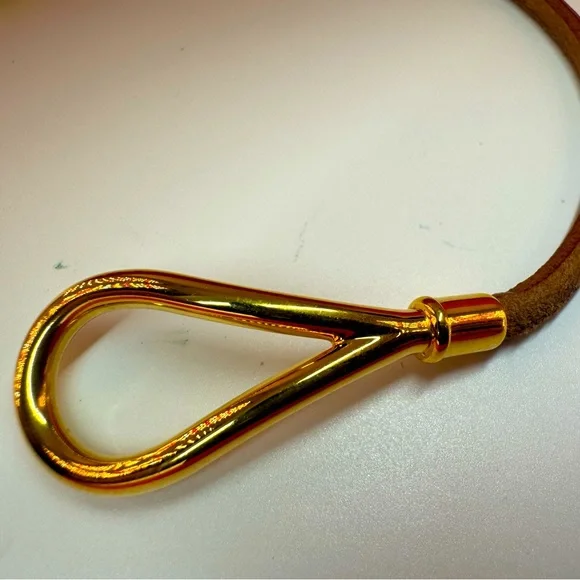 Hermès Suede Hook Bracelet Authentic Gold Plated Hermes Equestrian 1995 Vintage - Picture 4 of 12